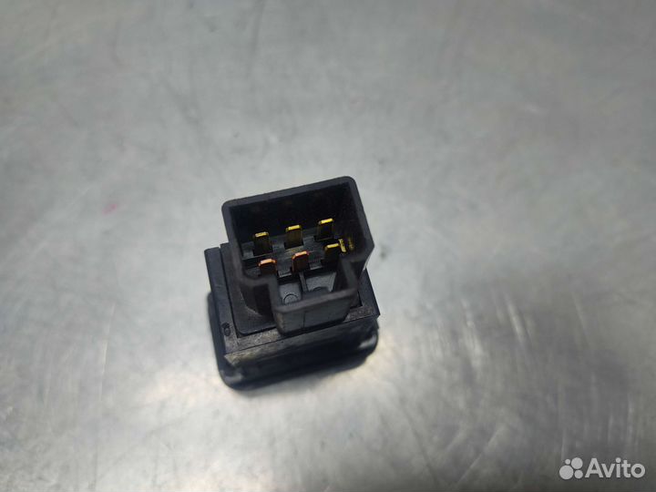 Кнопка обогрева стекла Nissan Serena C23 1998 г.в