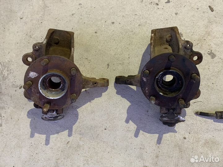 Поворотный кулак ford focus 2