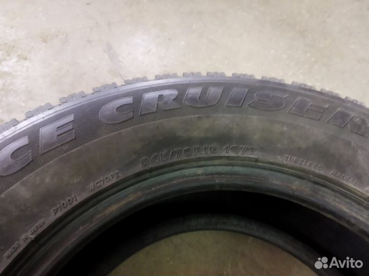 Bridgestone Ice Cruiser 5000 245/70 R16