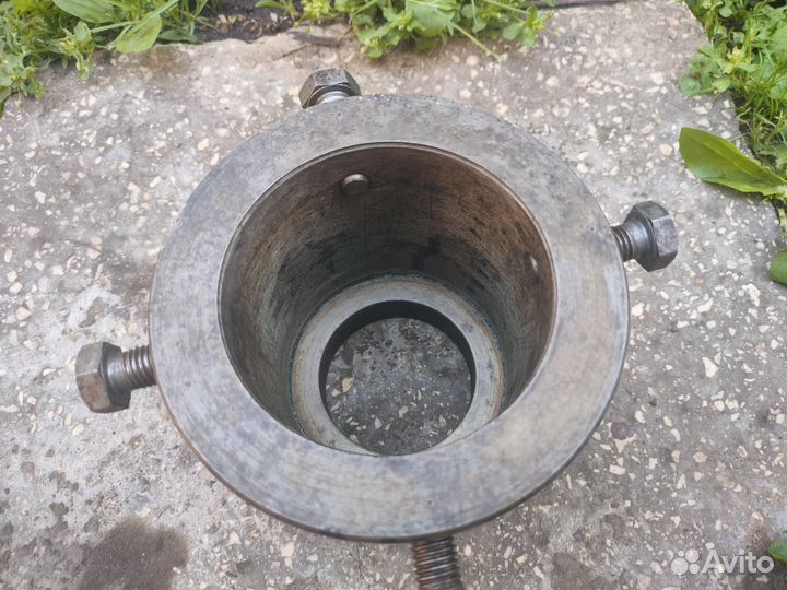 Клупп под сменные плашки для правки резьбы осей тс