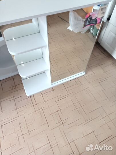 Шкаф навесной