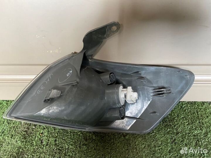 Габарит передний правый Toyota Camry Gracia MCV21