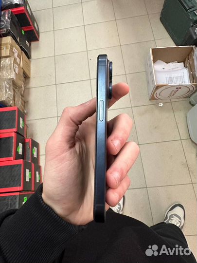 iPhone 15 Pro, 256 ГБ