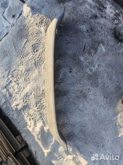 Продам спойлер