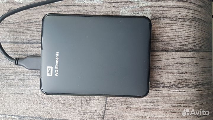 Внешний диск HDD WD Elements Portable на 2 тб