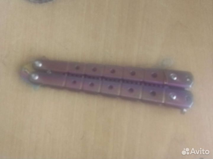 Нож бабочка расческа