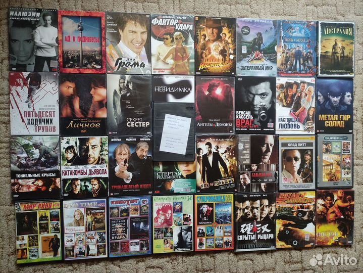 DVD диски с фильмами, цена за коробку - 33шт