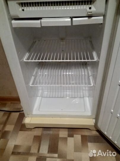 Холодильник 