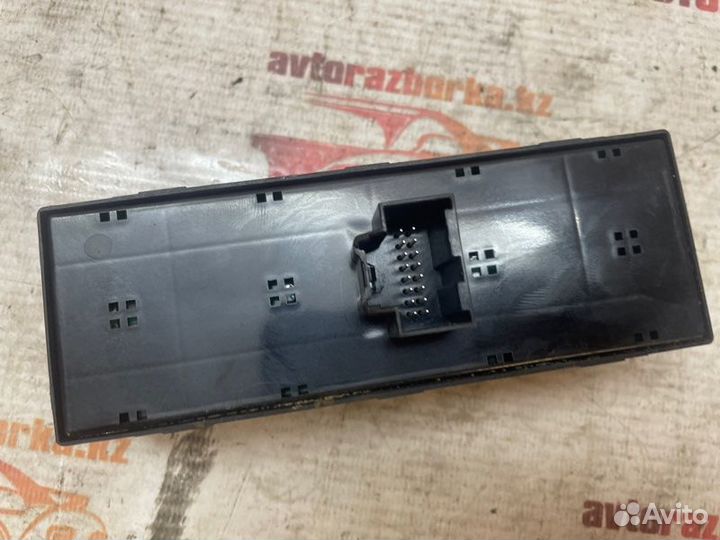 Блок управления стеклоподъемниками Opel Antara L07