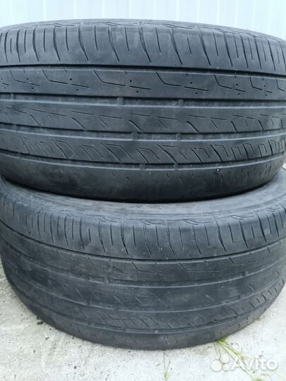 Nitto NT 404 215/50 R17 96U