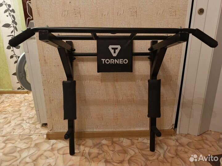Турник настенный с брусьями