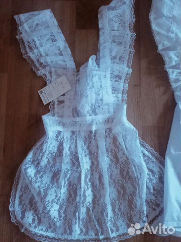 Белый школьный фартук