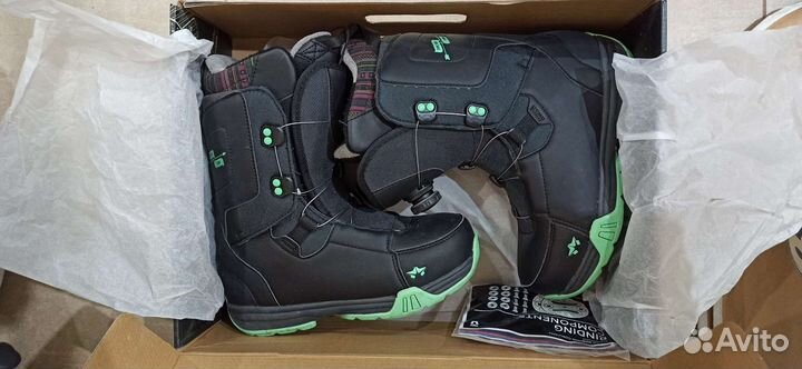 Сноуборд женский, ботинки и крепления Burton