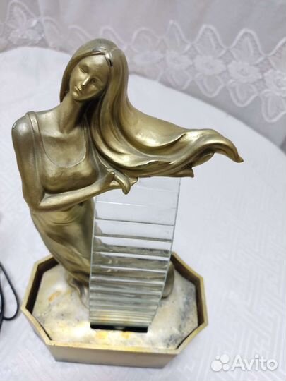 Декоративный фонтанчик-светильник