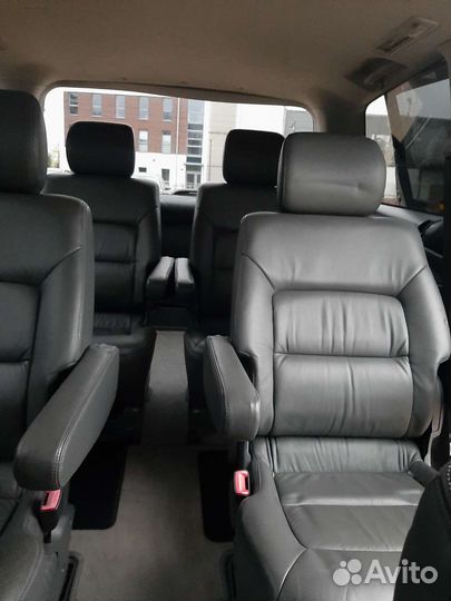 Пассажирские перевозки минивэн