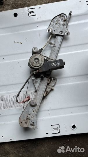 Mazda 626 GE стеклоподъемник передний правый