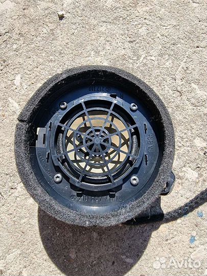 Динамик задней правой двери Мерседес W-210