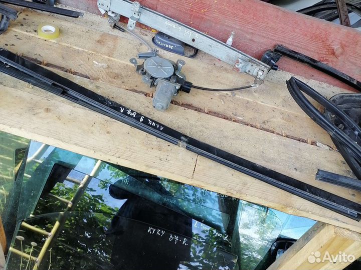 Бархотка задней правой двери mitsubishi lancer 9