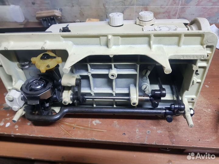 Швейная машина представитель т-во Ж Блок