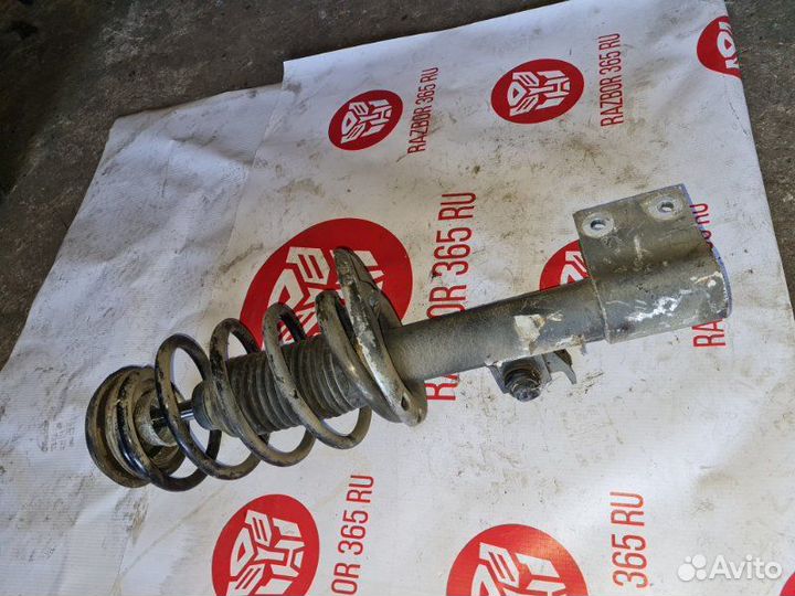 Стойка передняя в сборе передняя правая Peugeot