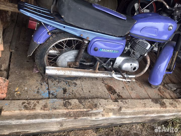Мотоцикл восход 2м на запчасти