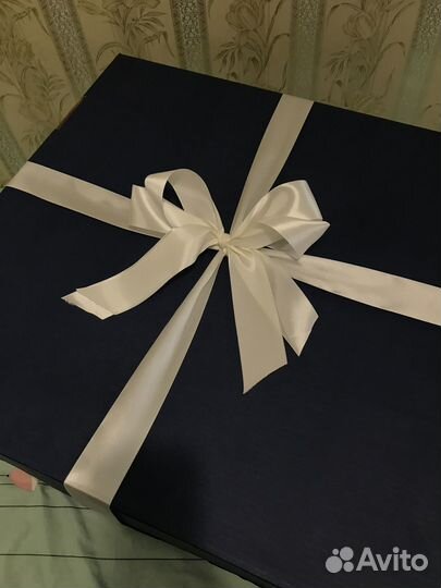 Подарочная коробка 60х60х60