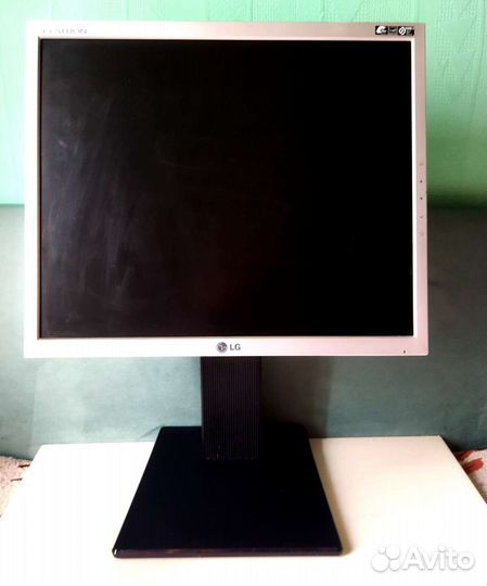 Монитор LG, шнуры