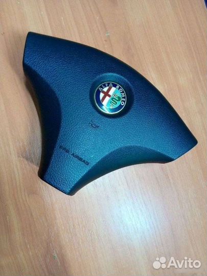 Подушка безопасности водителя Alfa Romeo 156 1997