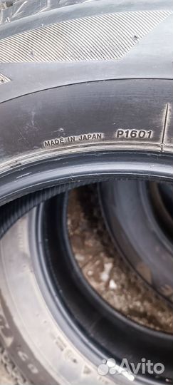 Bridgestone Blizzak Spike-02 SUV 225/65 R17 106T