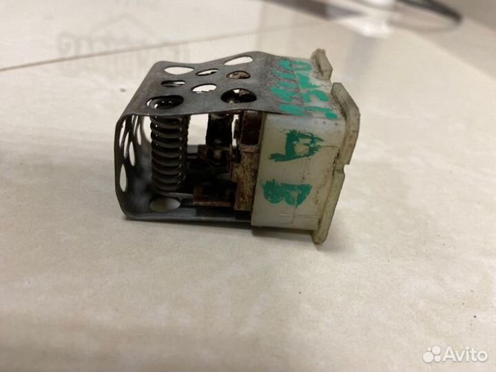 Резистор печки Opel Omega 25 X20XEV 1998