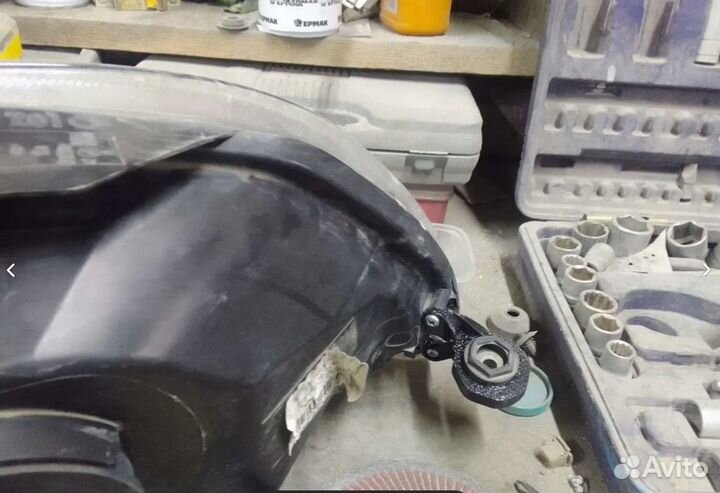 Ремкомплект фары Skoda Fabia 2 с резьбой