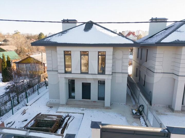 Дом 170 м² на участке 4,9 сот.