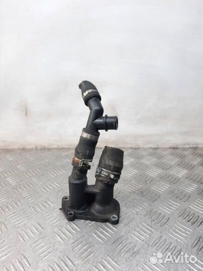 Корпус термостата Ford Focus хэтчбэк 5 дв. 1.6