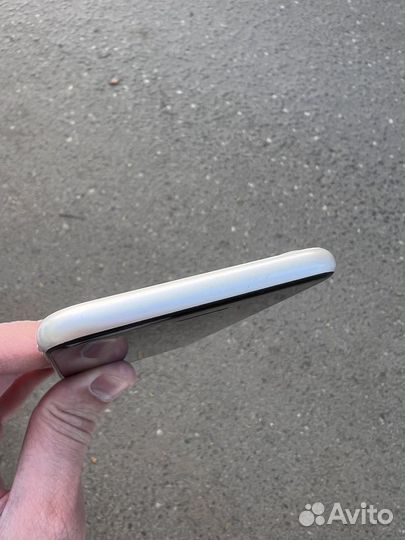 iPhone SE (2020), 128 ГБ