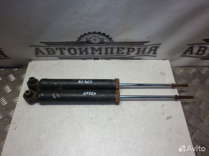 Амортизатор задний Toyota Prius 40 Alpha / V / +