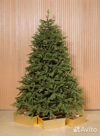 Елка искусственная