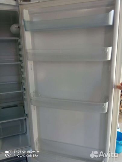 Холодильник indesit