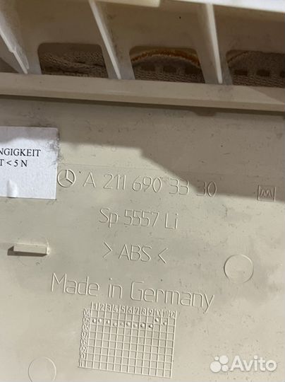 Обшивка стойки мерседес w219