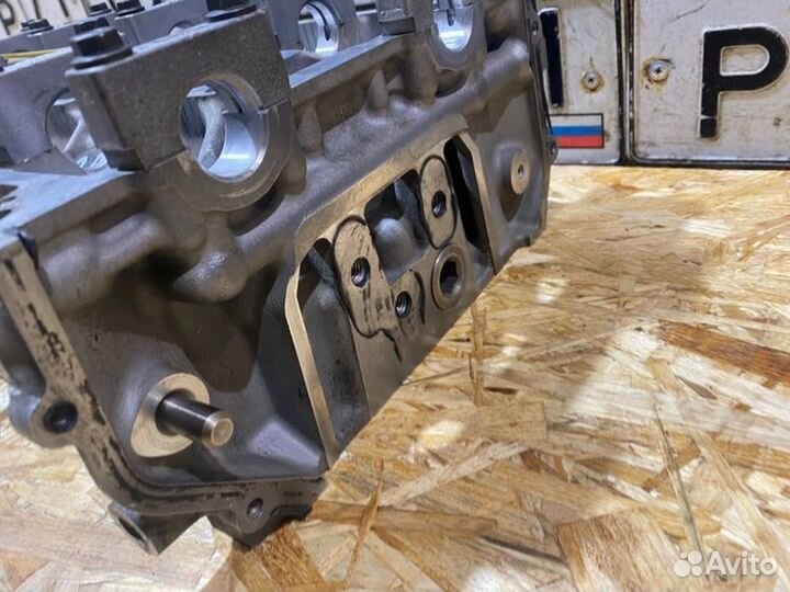 Головка блока цилиндров Ford Focus 2 седан 1.8