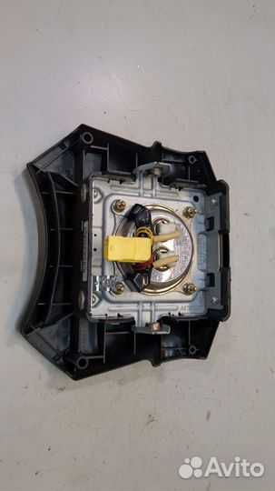 Подушка безопасности водителя Mitsubishi Grandis, 2007