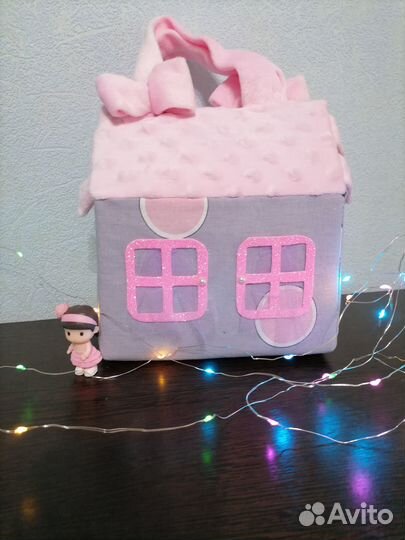 Сумочка для куклы, домик