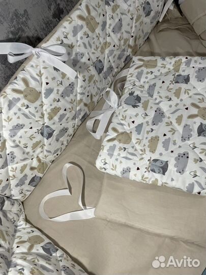 Стеганные бортики в детскую кроватку