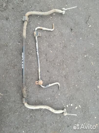 Стабилизатор задний на Opel Omega B