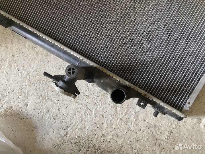 Радиатор Мазда сх 7