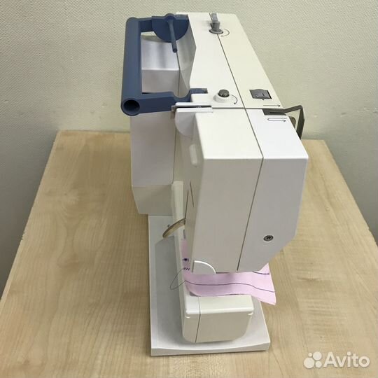 Швейная машина bernina Activa 125