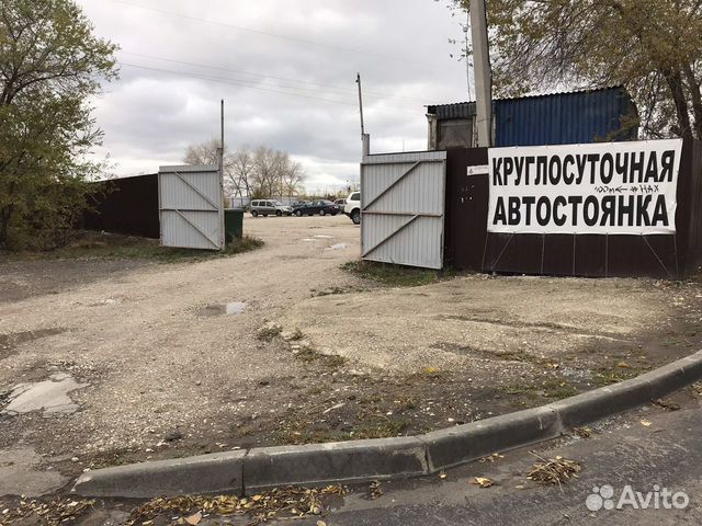 Автостоянка круглосуточная. Заезд на пандус ладожского вокзала. Круглосуточная автостоянка. Круглосуточная автостоянка. Автостоянка круглосуточная.