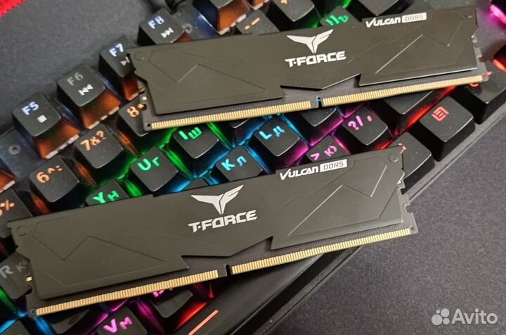 Оперативная память Team Group T-Force Vulkan