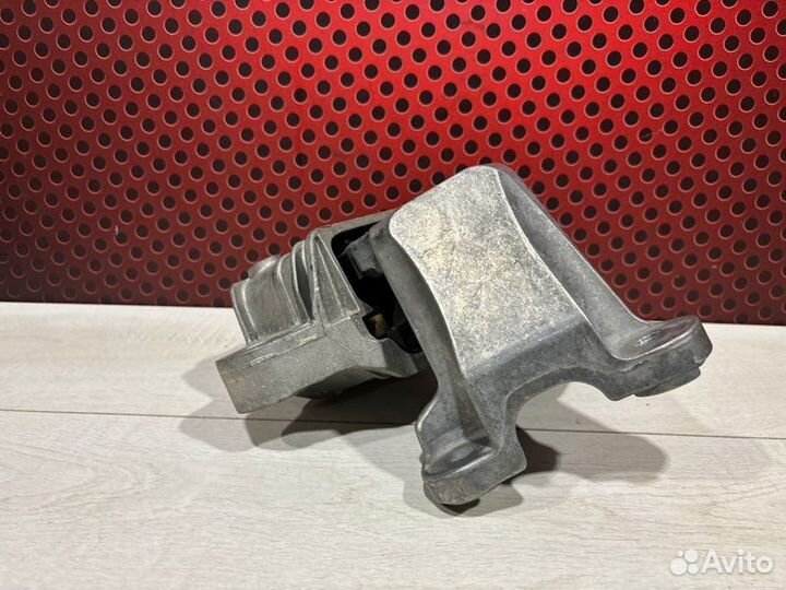 Подушка крепления кпп Ford Focus St MK4 1.5 TDI