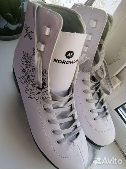 Коньки женские 37 размер