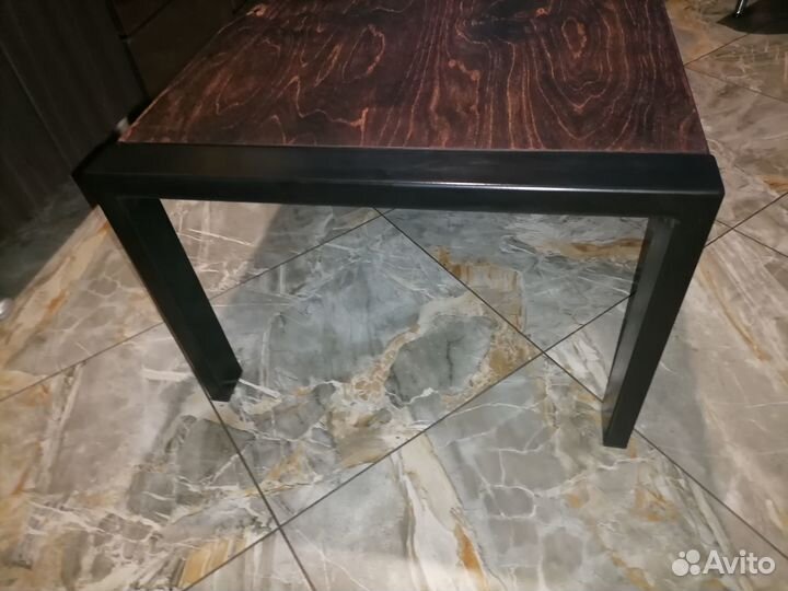 Журнальный столик в стиле лофт